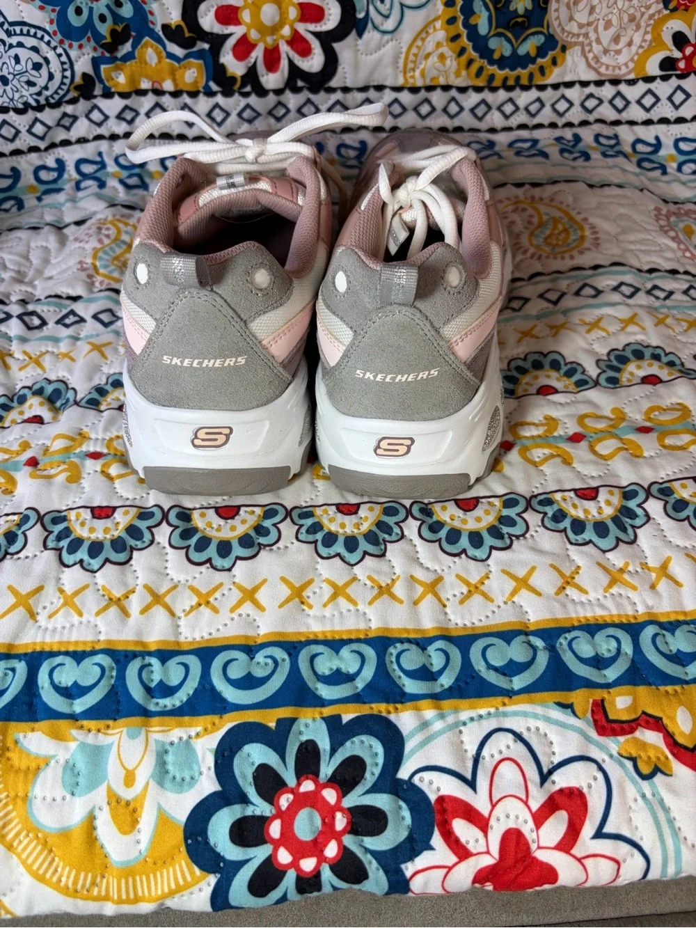 Skechers casual up